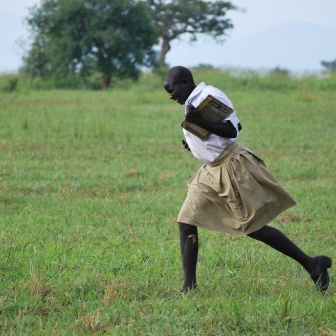 african_student_runn_young_education_running_uganda_girl-766589